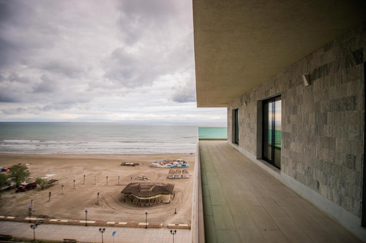 Luxury Promenada Apartment - Frontal Beachfront Mamaia Nord Năvodari Zewnętrze zdjęcie