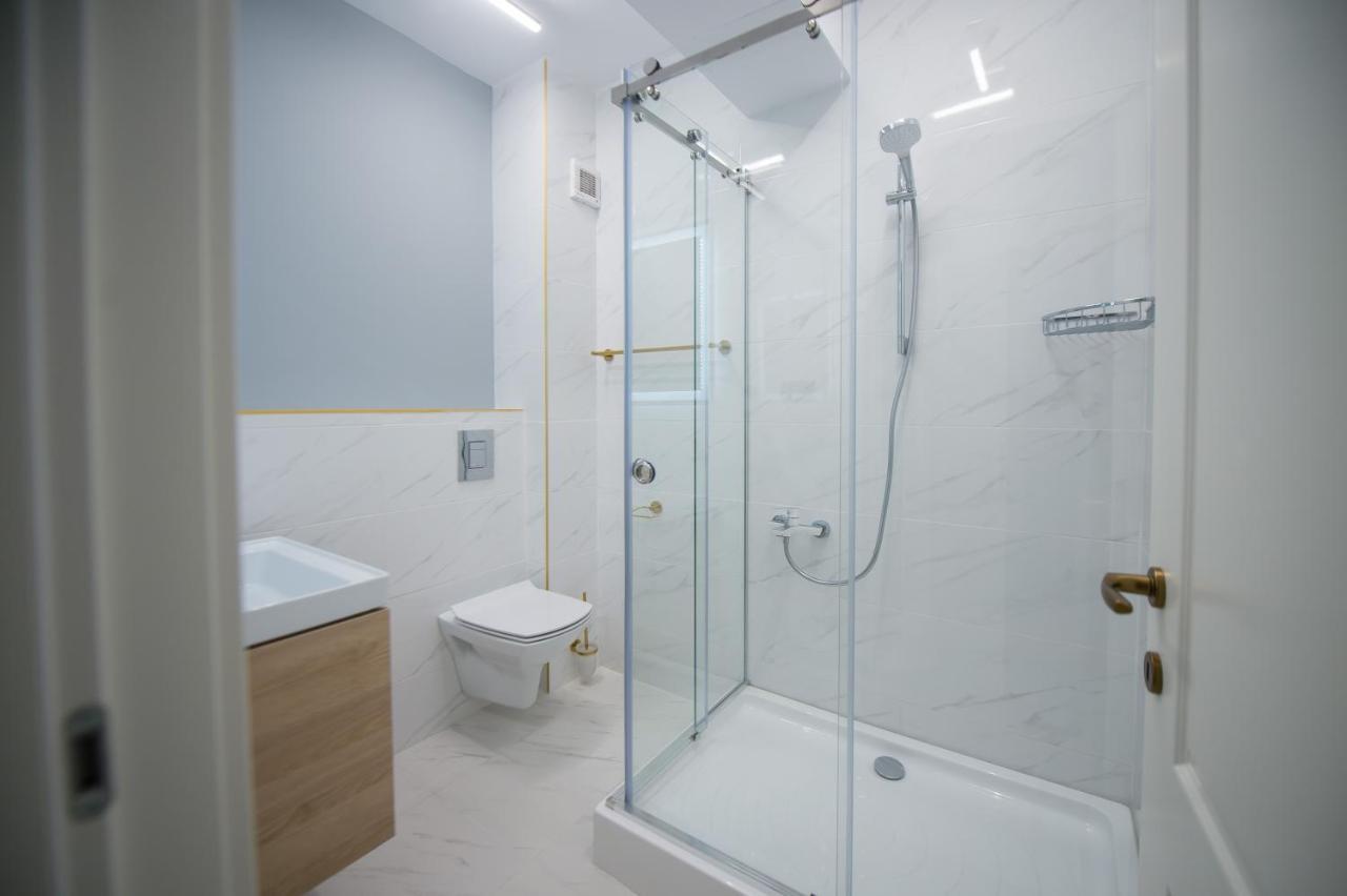 Luxury Promenada Apartment - Frontal Beachfront Mamaia Nord Năvodari Zewnętrze zdjęcie