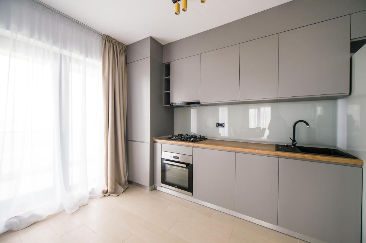 Luxury Promenada Apartment - Frontal Beachfront Mamaia Nord Năvodari Zewnętrze zdjęcie