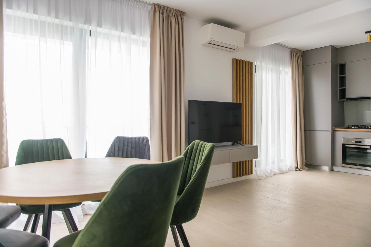 Luxury Promenada Apartment - Frontal Beachfront Mamaia Nord Năvodari Zewnętrze zdjęcie