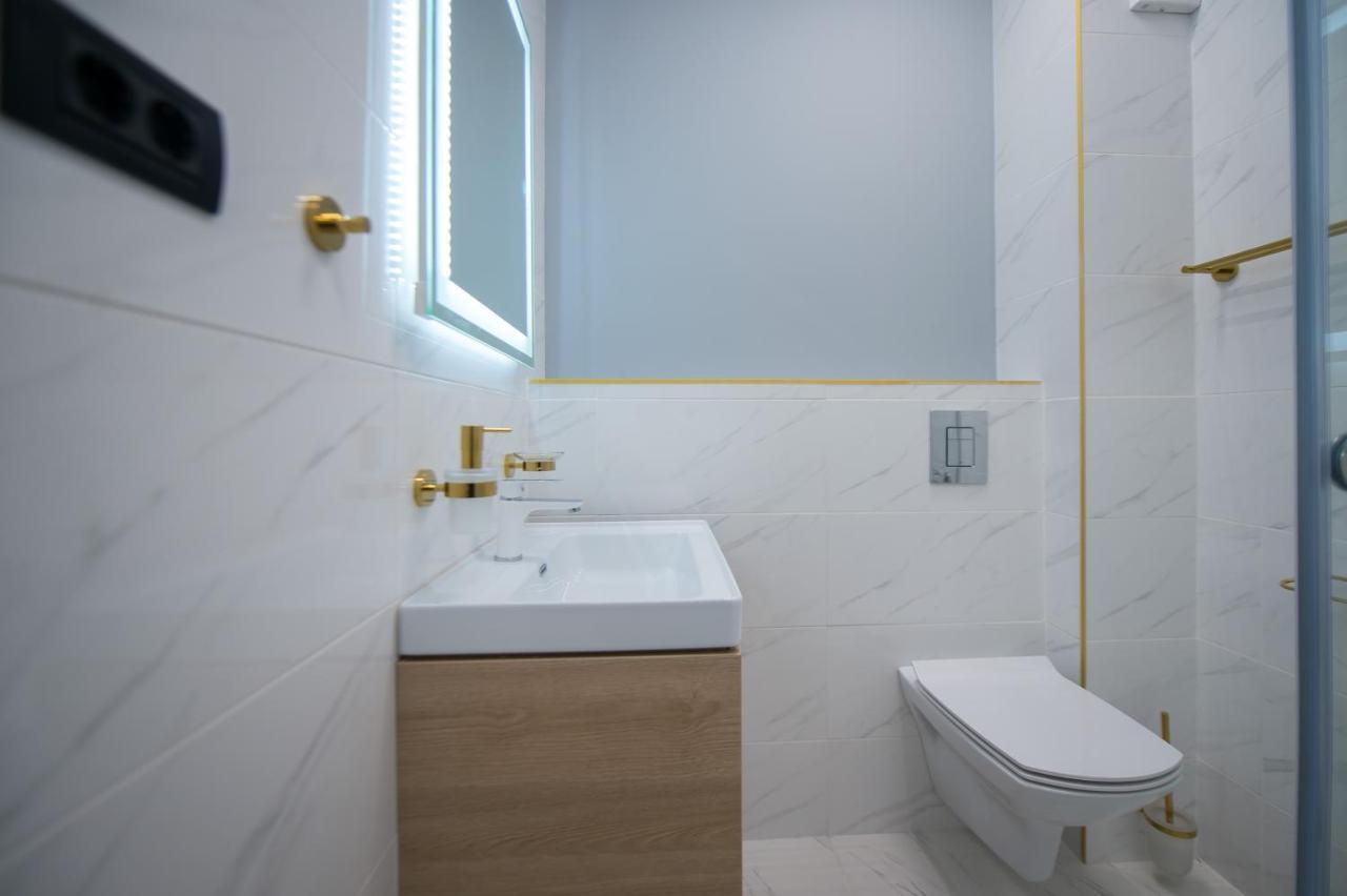 Luxury Promenada Apartment - Frontal Beachfront Mamaia Nord Năvodari Zewnętrze zdjęcie