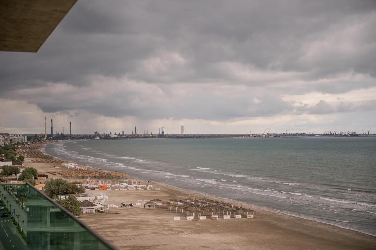 Luxury Promenada Apartment - Frontal Beachfront Mamaia Nord Năvodari Zewnętrze zdjęcie