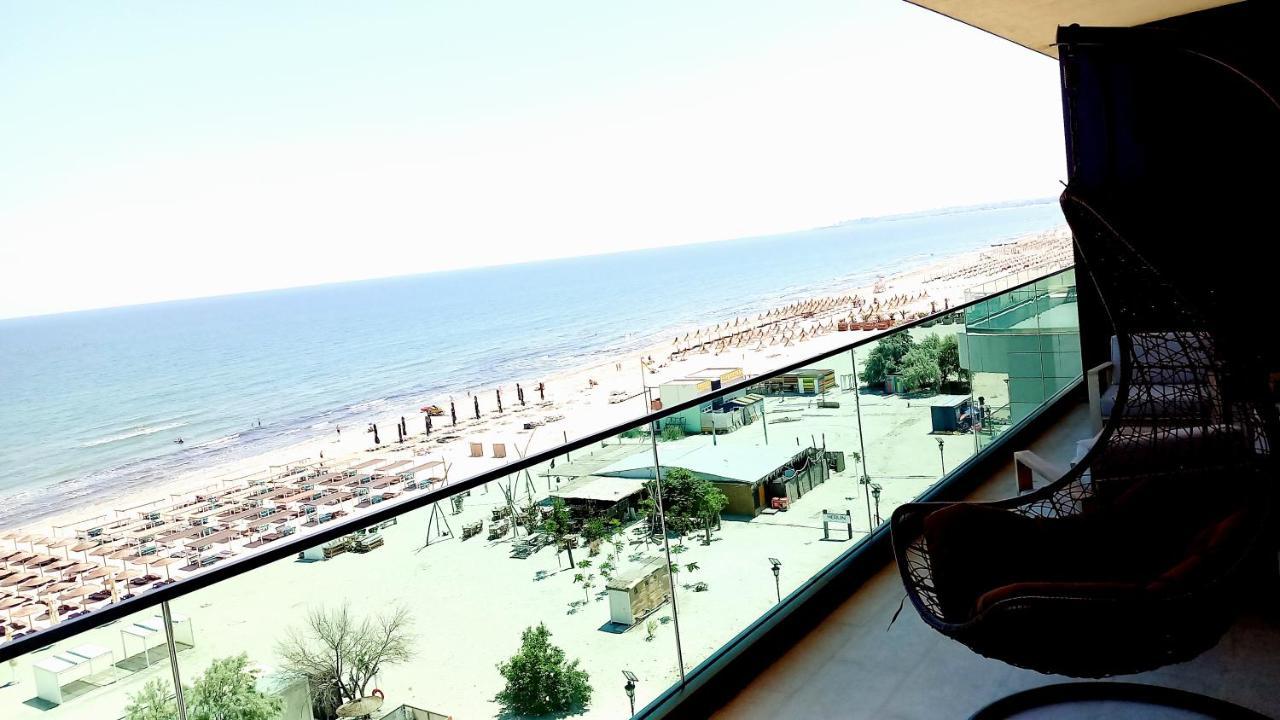 Luxury Promenada Apartment - Frontal Beachfront Mamaia Nord Năvodari Zewnętrze zdjęcie