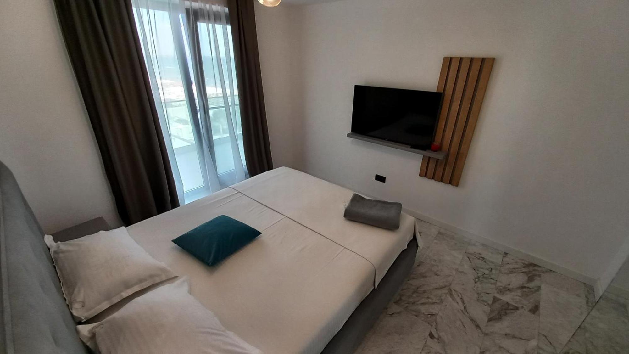 Luxury Promenada Apartment - Frontal Beachfront Mamaia Nord Năvodari Zewnętrze zdjęcie