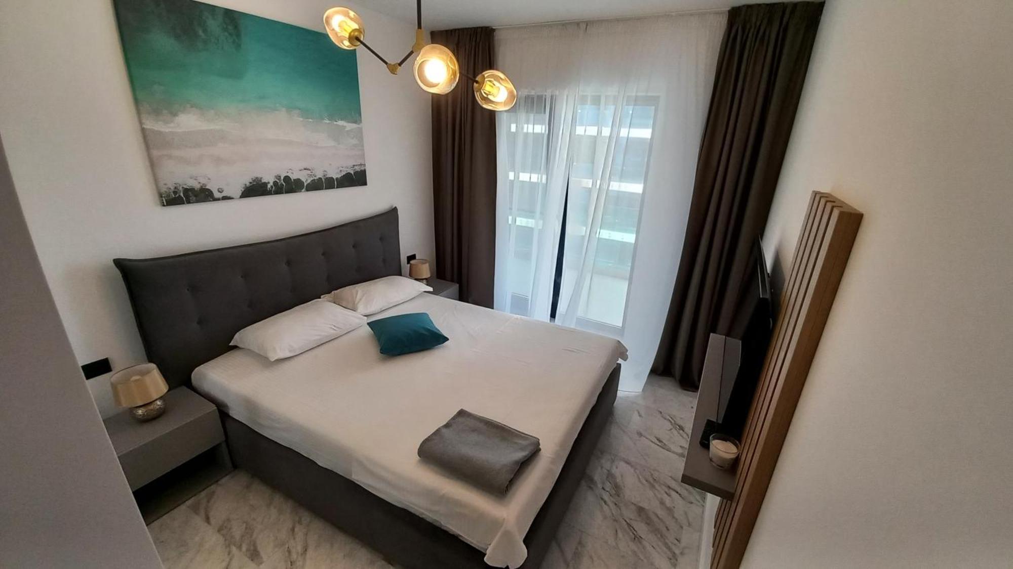 Luxury Promenada Apartment - Frontal Beachfront Mamaia Nord Năvodari Zewnętrze zdjęcie